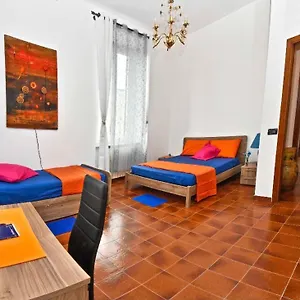 Affittacamere Borgo 98 Tripla Con Bagno Privato Esterno Livorno