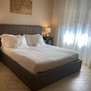 Bed & Breakfast Oriental Palace Aeroporto di Catania Fontana Rossa